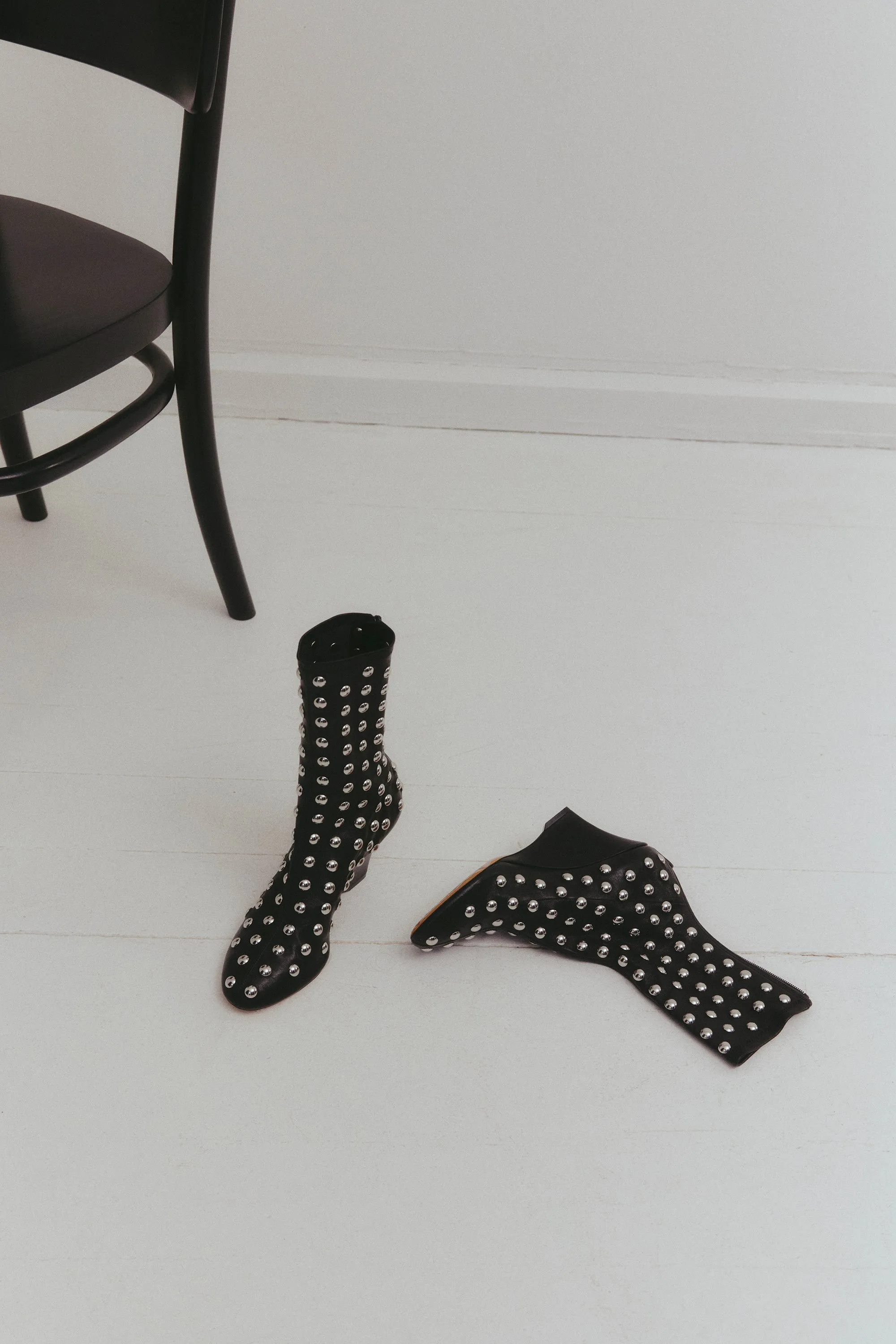 Boots Apollo Wedge 75 in Schwarz