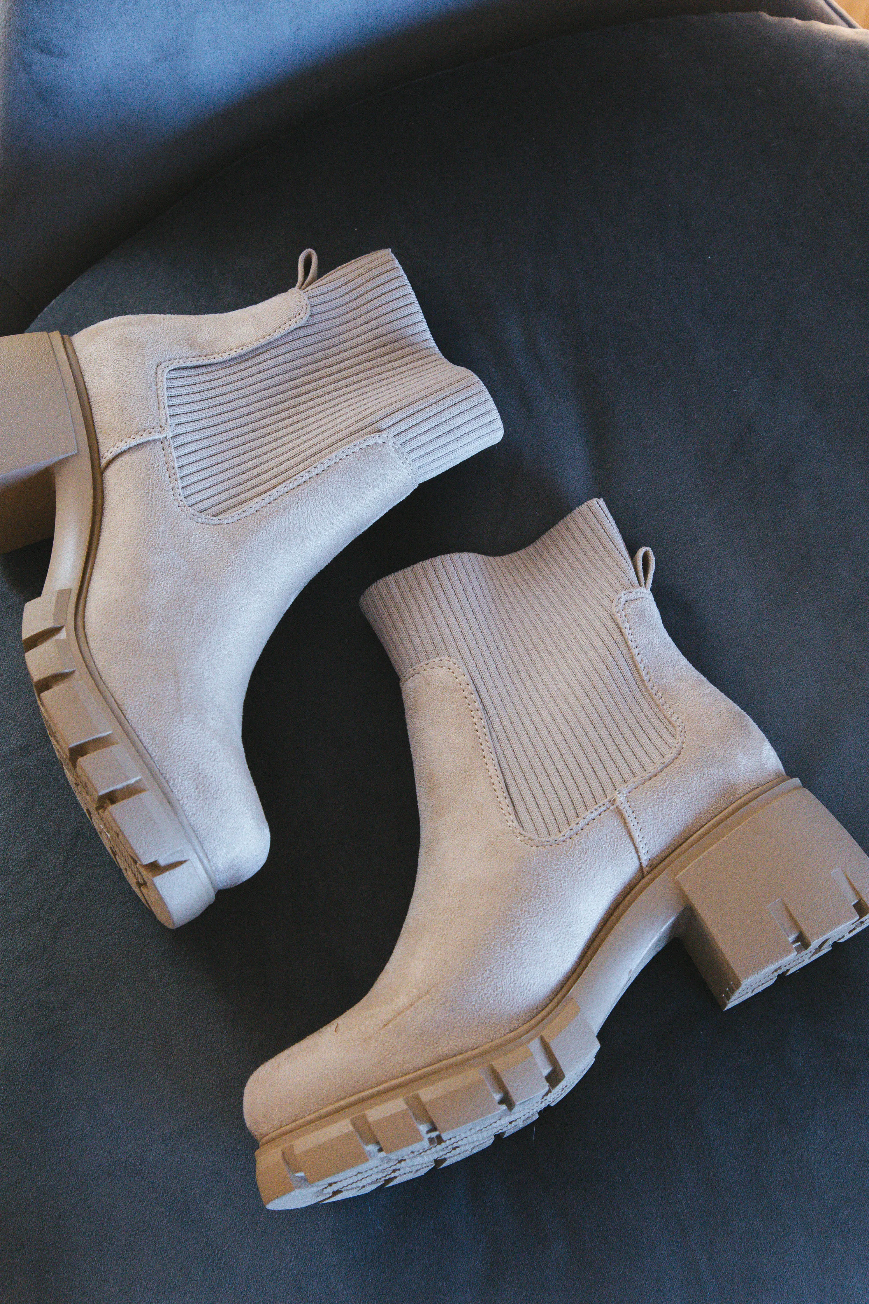 Zordy Ribbed Ankle Lug Sole Chelsea Boot, Wheat